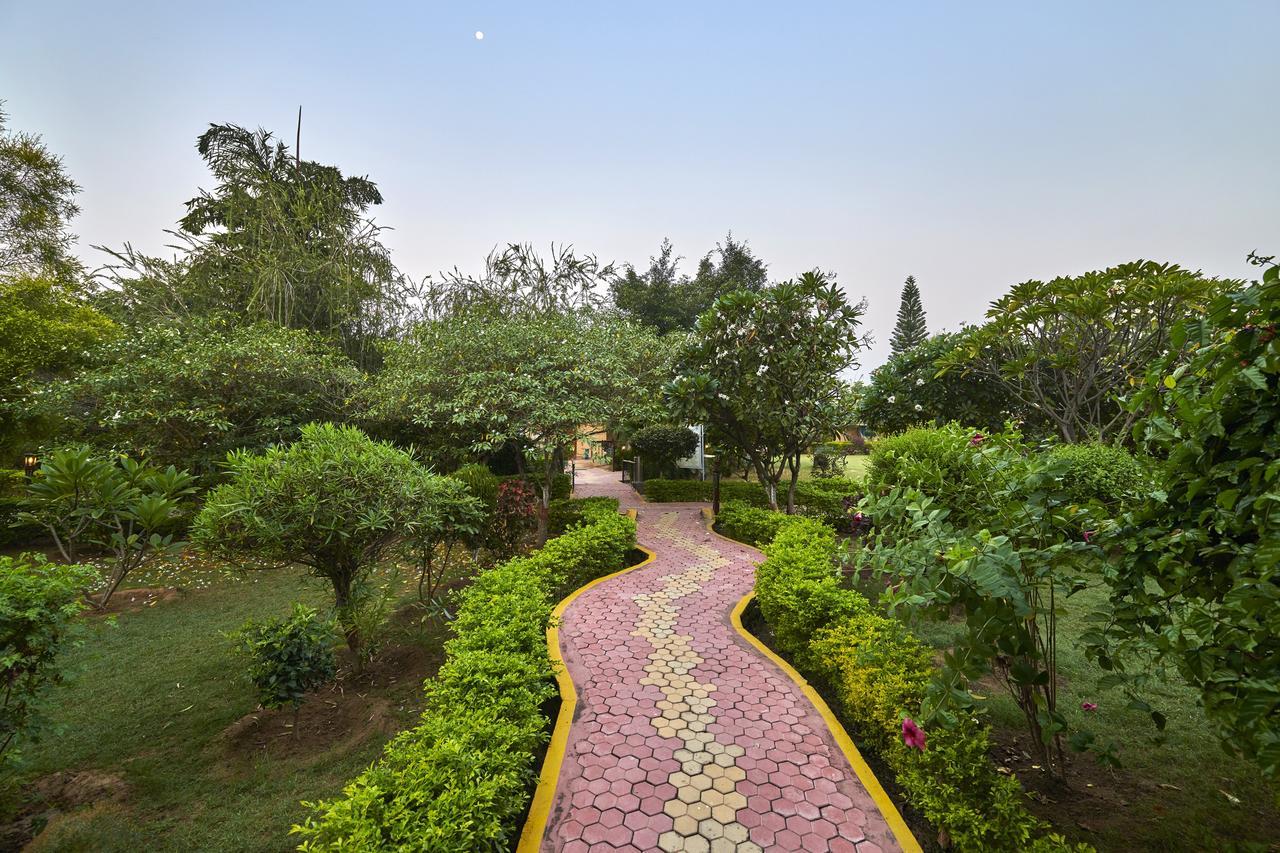 Acorn Hideaway Resort & Spa Ramnagar Exterior foto